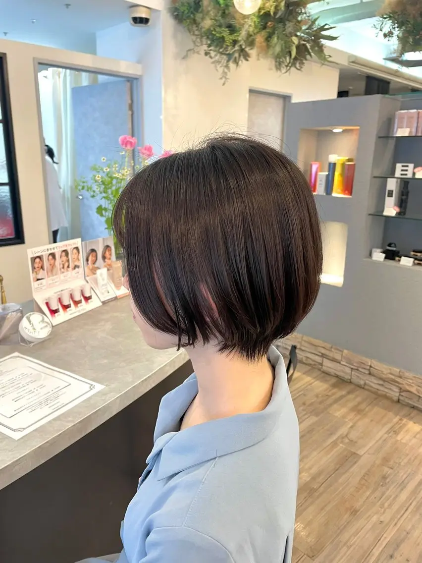 ショート カット ヘアカラー トリートメント VISAGE ba.sk 金子詩帆のヘアスタイル
