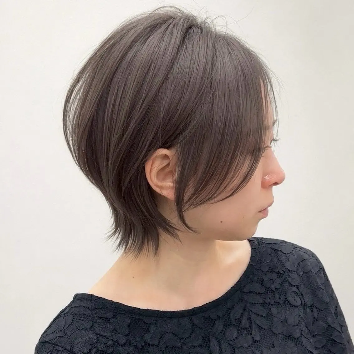 ショート カラー 内大久保 列夏のヘアスタイル