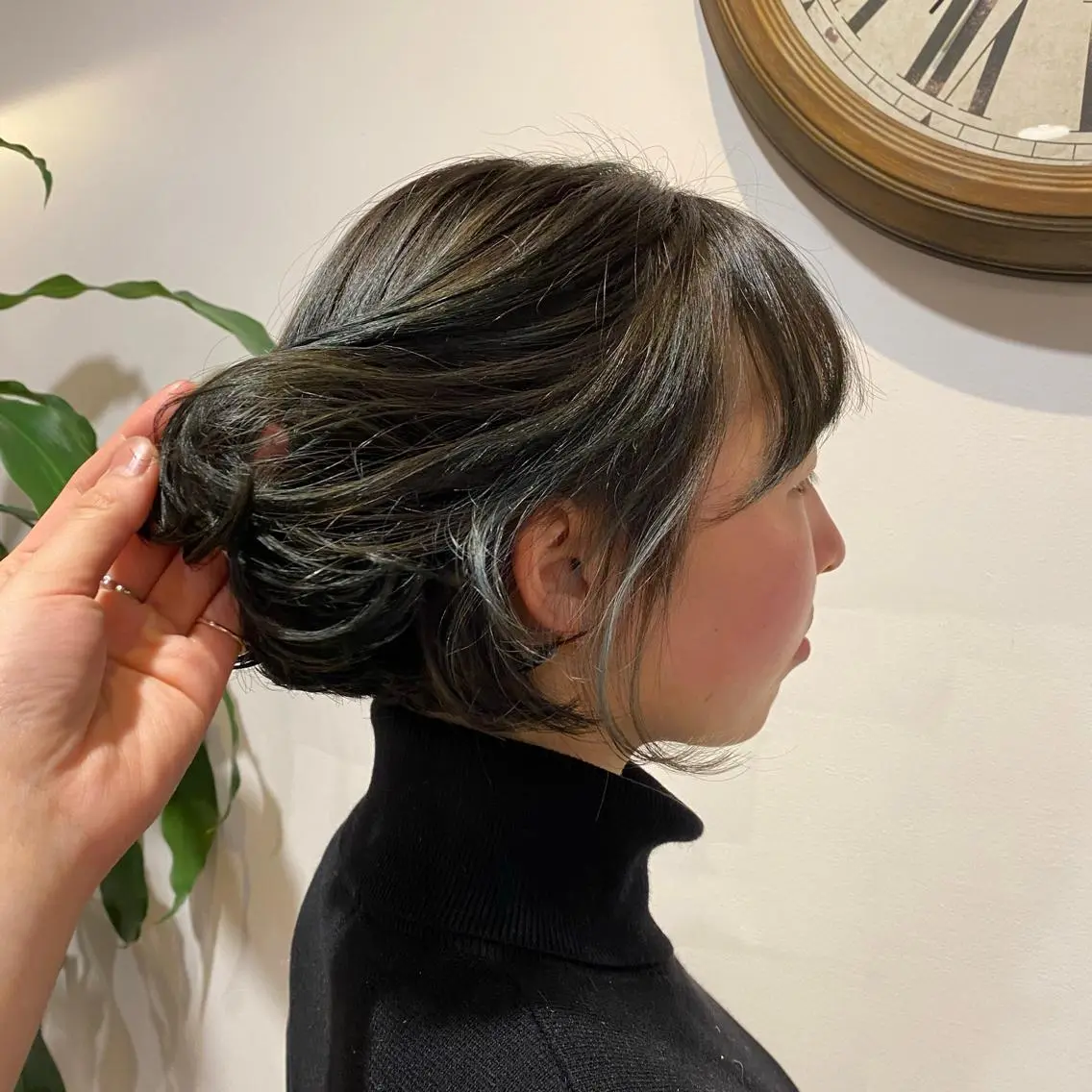 カラー 透明感カラー NATSUKI😸 ✂︎南森町美容室のヘアスタイル