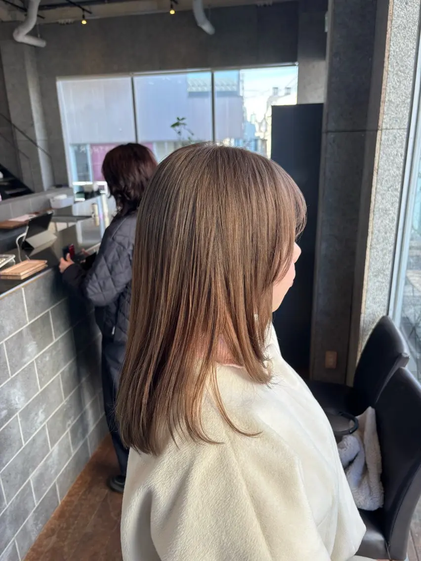 🎀女性限定モデルメニュー🎀似合わせレイヤーカット(2cm以上✂️)+うる艶トリートメントの写真