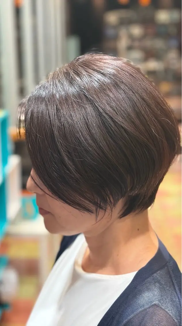 ショート カラー 長谷川 賢治のヘアスタイル