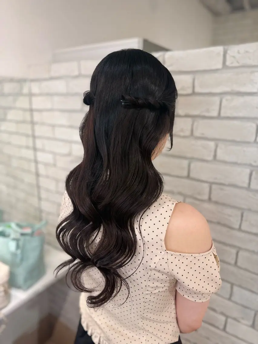 ロング ヨシンモリ MIREI / モデル様募集中🎀のヘアスタイル