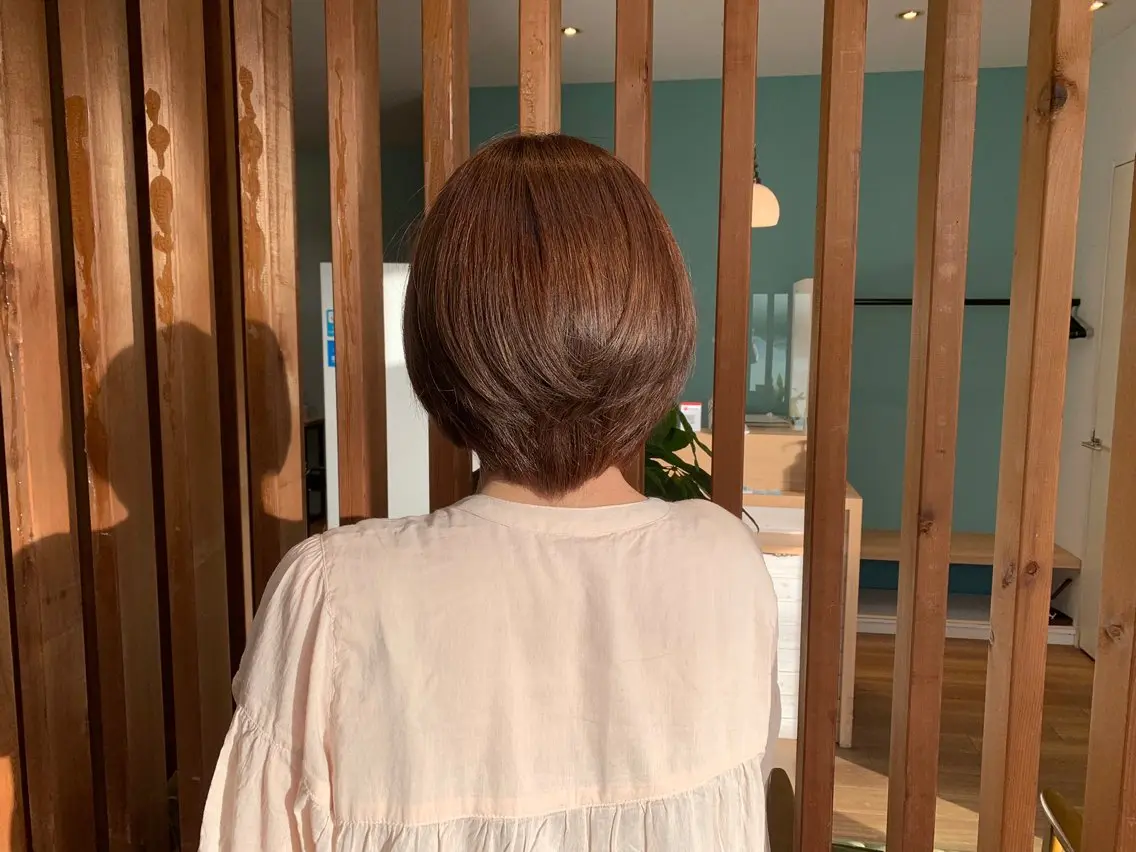 髪質改善カラーズ カフェプラスのヘアスタイル