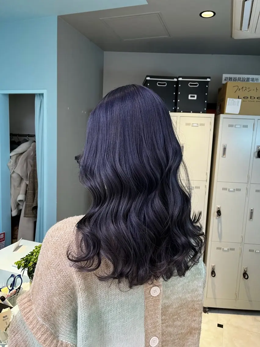 セミロング カラー ヘアカラー トリートメント ブリーチカラー 🩵MIZUKIのヘアスタイル