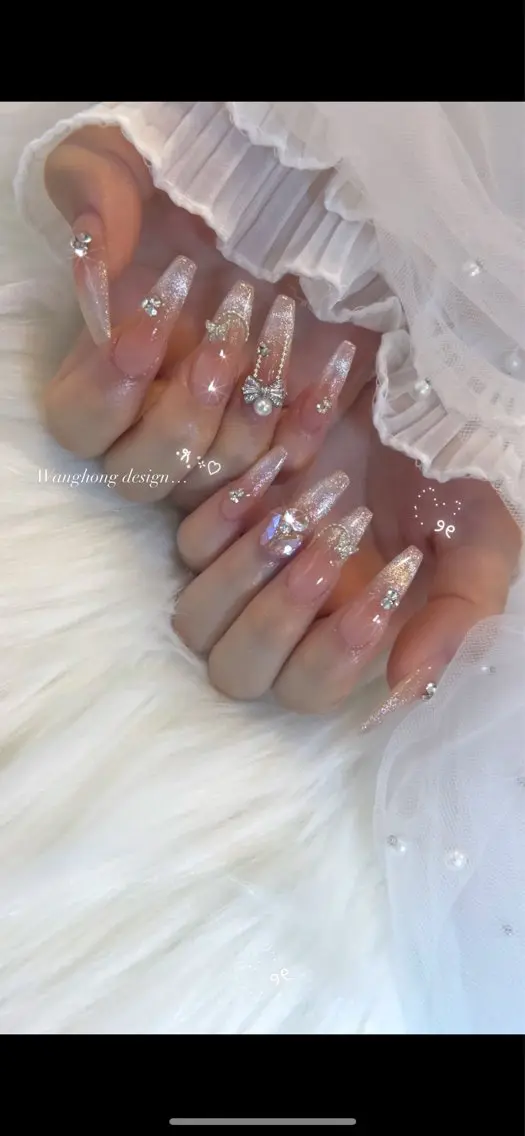 ネイル チークネイル マグネットネイル nail salon Lunasisのネイルデザイン