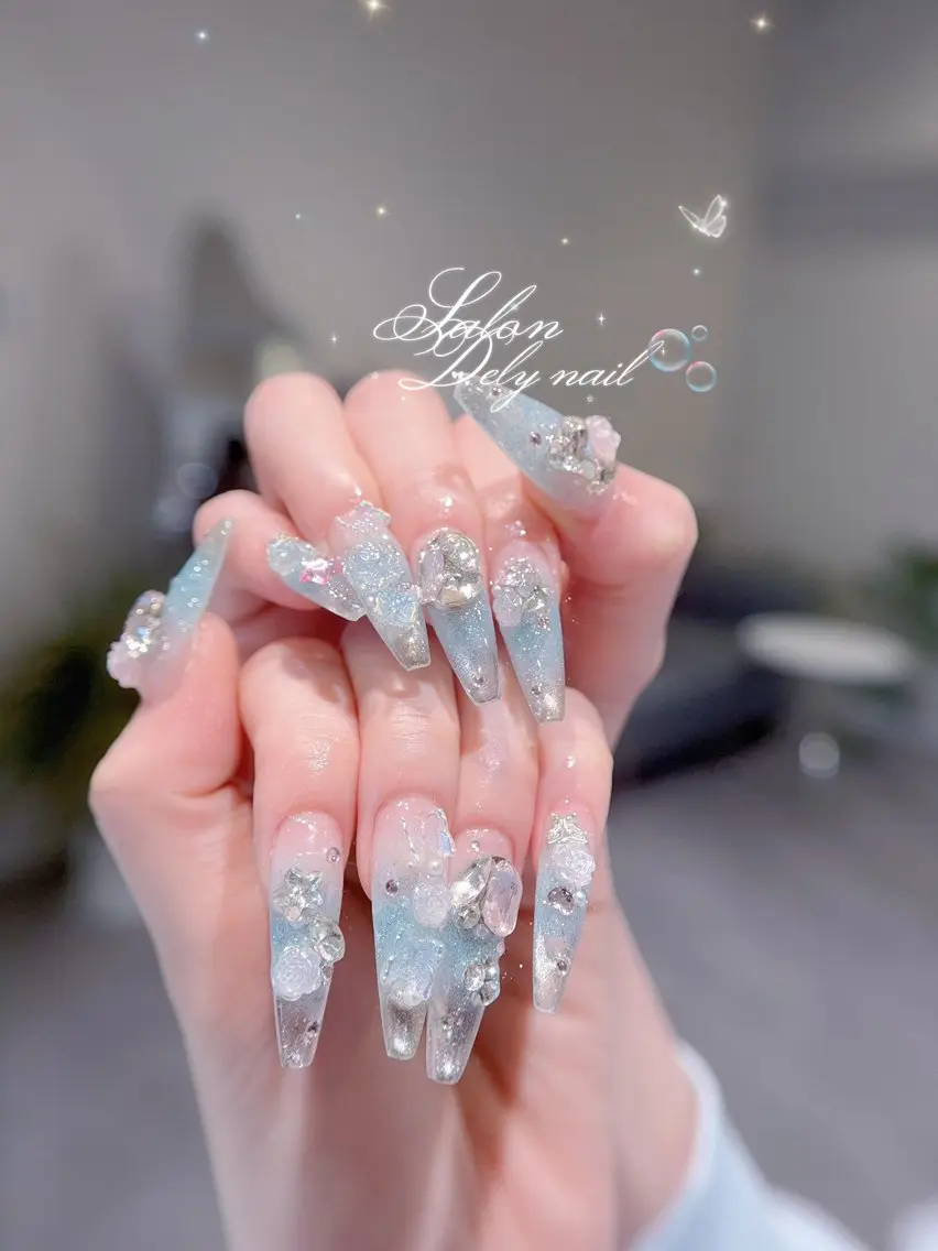 ロング ハンドネイル Dely Nailのネイルデザイン