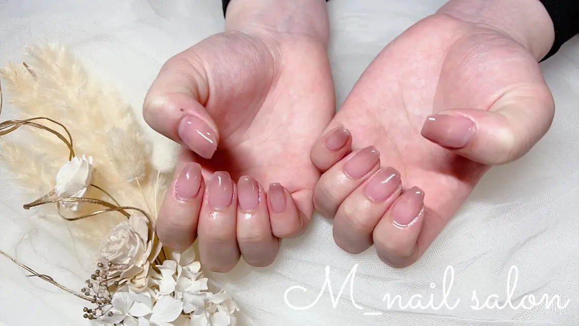 ネイル シンプルネイル M_ nail salonのネイルデザイン