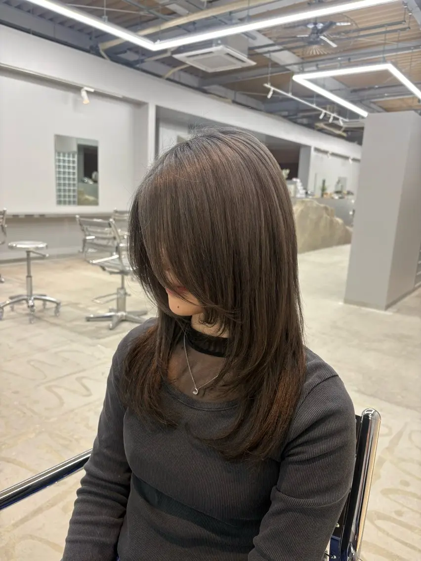 ロング レイヤーカット M Y Uのヘアスタイル