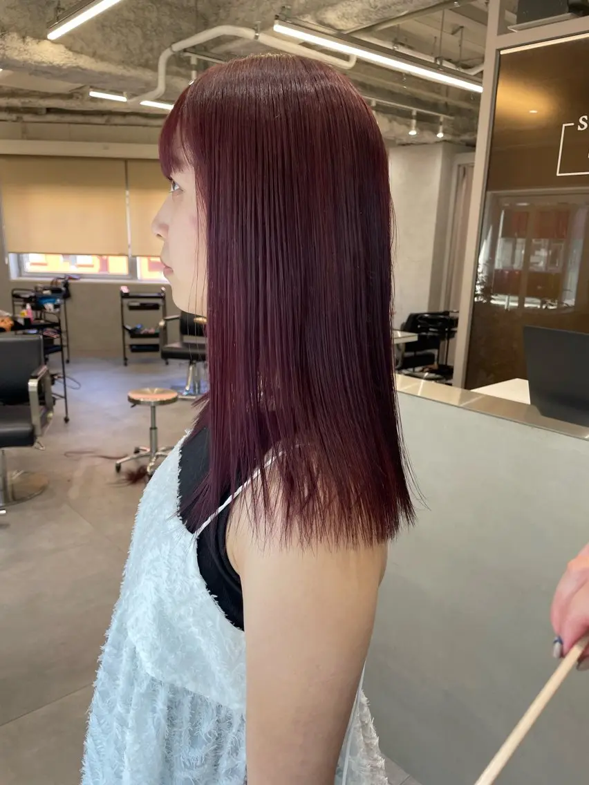 ミディアム カラー ブラウンカラー レッドカラー レッドブラウン yui/ layer cutのヘアスタイル