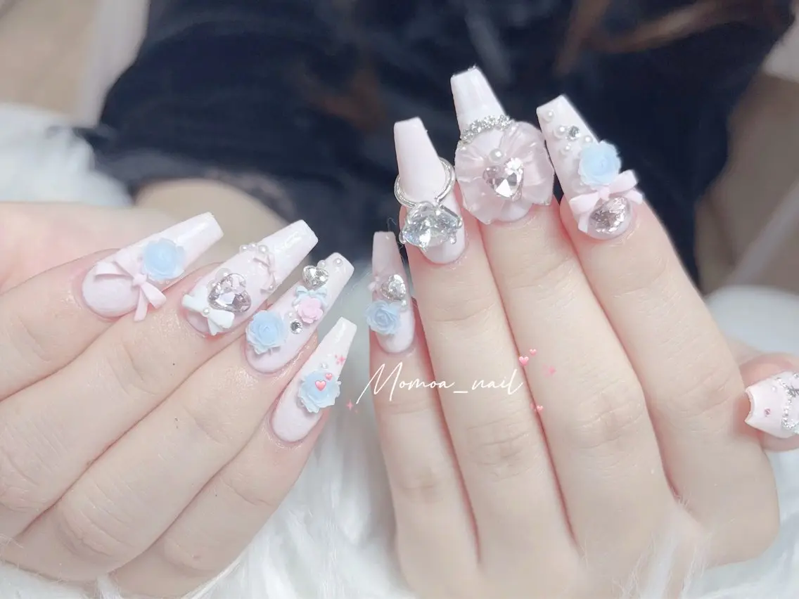 ネイル 成人式 大理石ネイル(マーブル) 持ち込み ネイルチップ 冬ネイル ハンドネイル MoMoA Nail ネイル長さ出し専門店のネイルデザイン