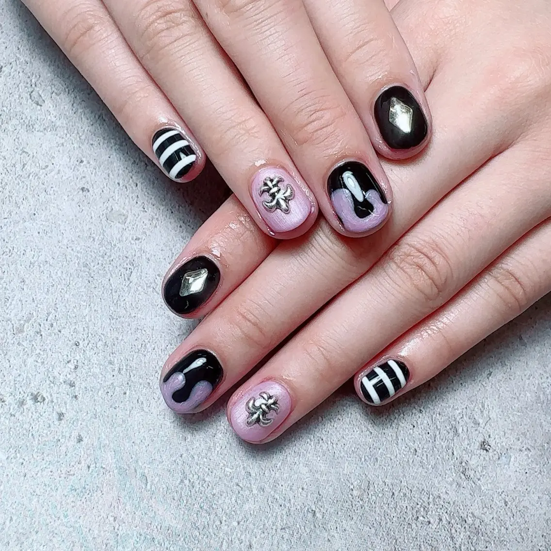 ネイル アートネイル ハート マグネットネイル 持ち込み ニュアンスネイル ハンドネイル Nailsalon Mimiy..♡のネイルデザイン