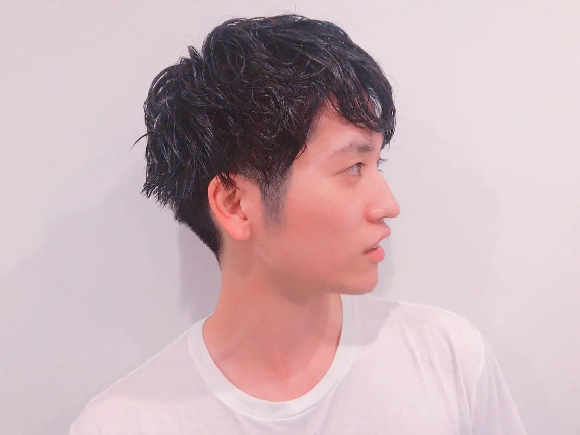 ショート カラー パーマ メンズ カット ちこ .のヘアスタイル