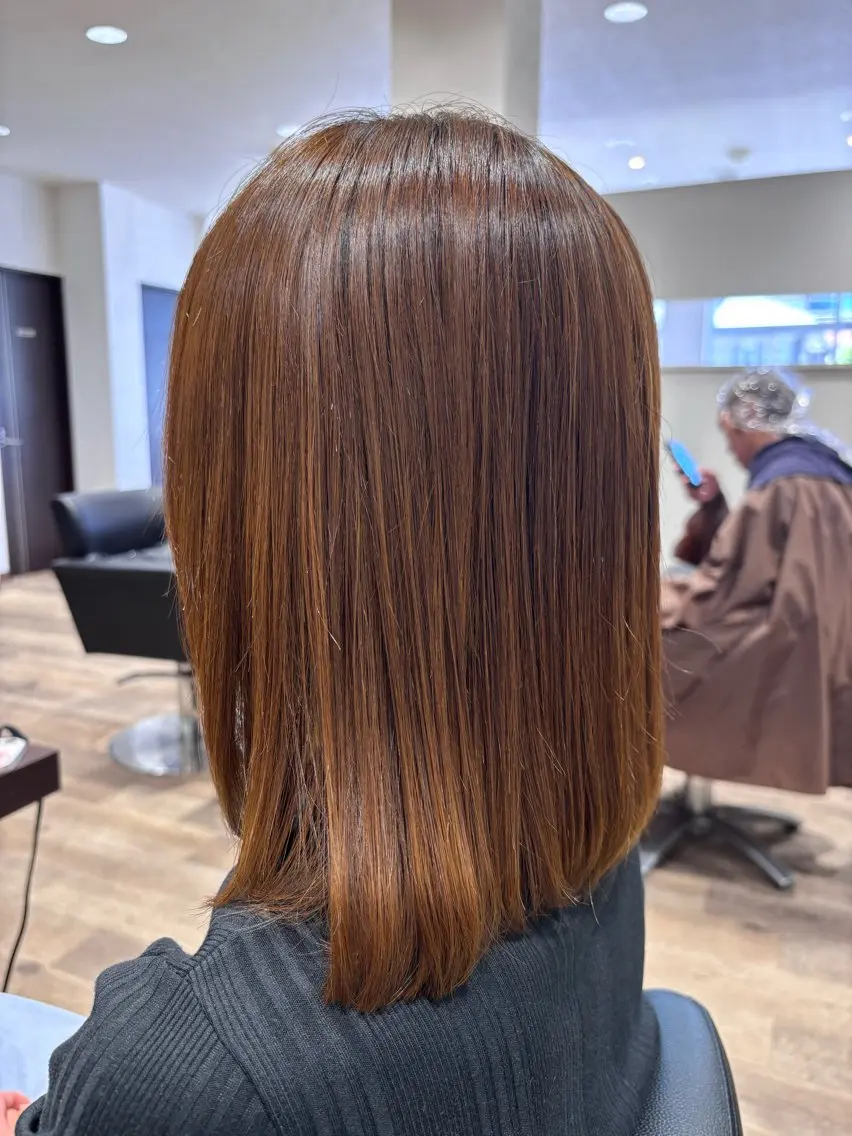 ミディアム STROKE 玲菜のヘアスタイル