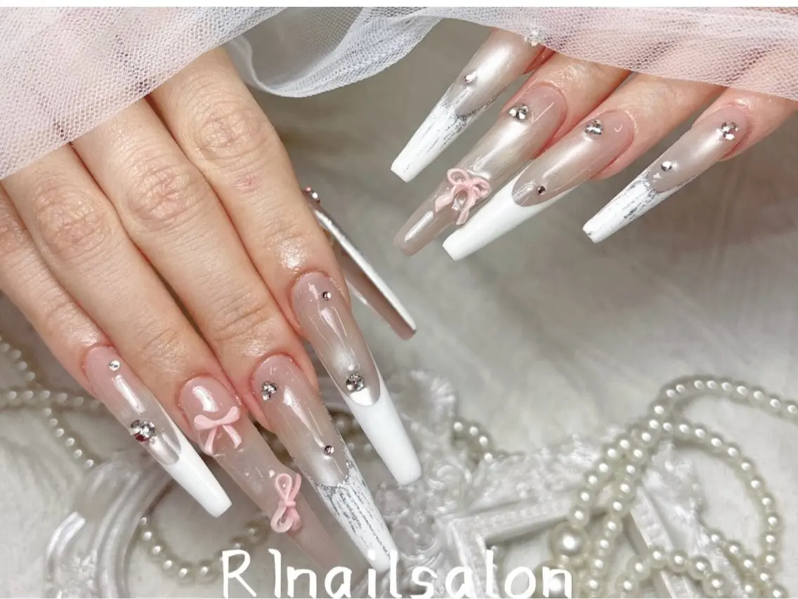 ネイル ジェルネイル 韓国ネイル マグネットネイル 持ち込み ワンカラーネイル ハンドネイル ハンドケア R1🎀Nail💕 池袋東口店のネイルデザイン