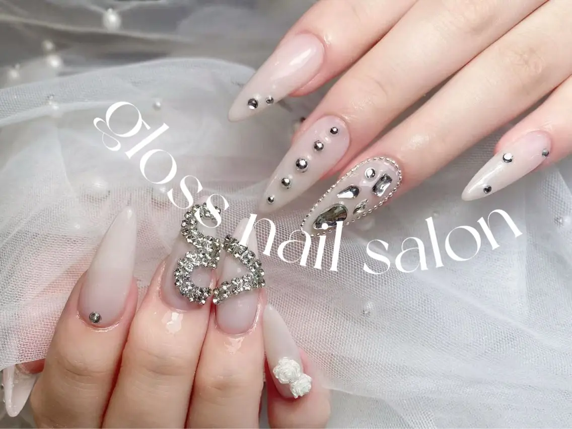 ネイル miho🍎 Gloss nailのネイルデザイン