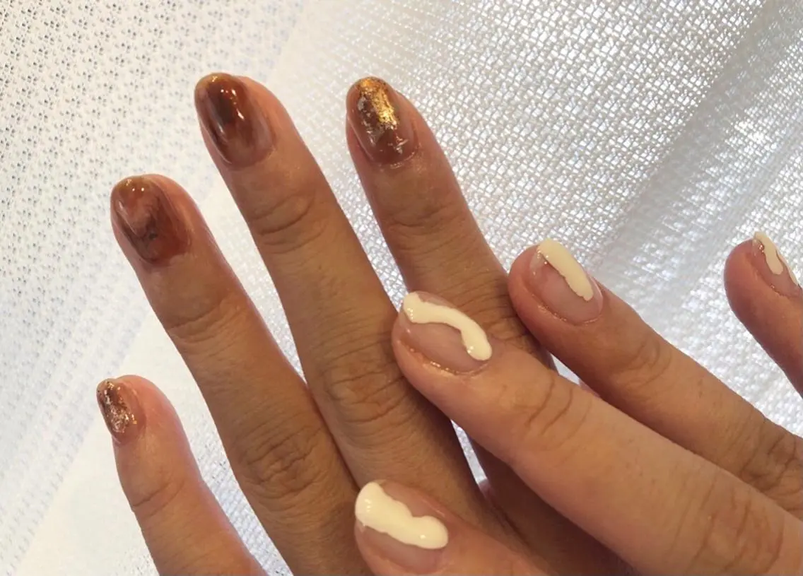 ネイル パラあり！フィルイン 美フォルムのネイルデザイン