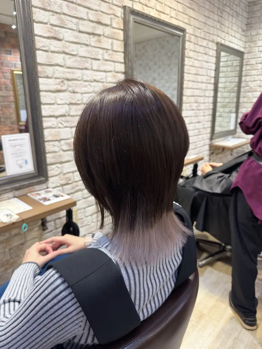 ミディアム ウルフカット ヘアカラー 古川 流久のヘアスタイル