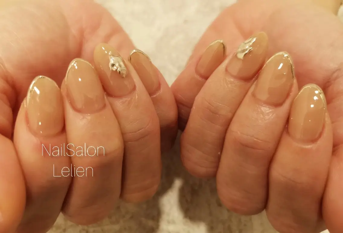 ネイル ニュアンスネイル シルバー ネイルサロン Lelienルリエのネイルデザイン