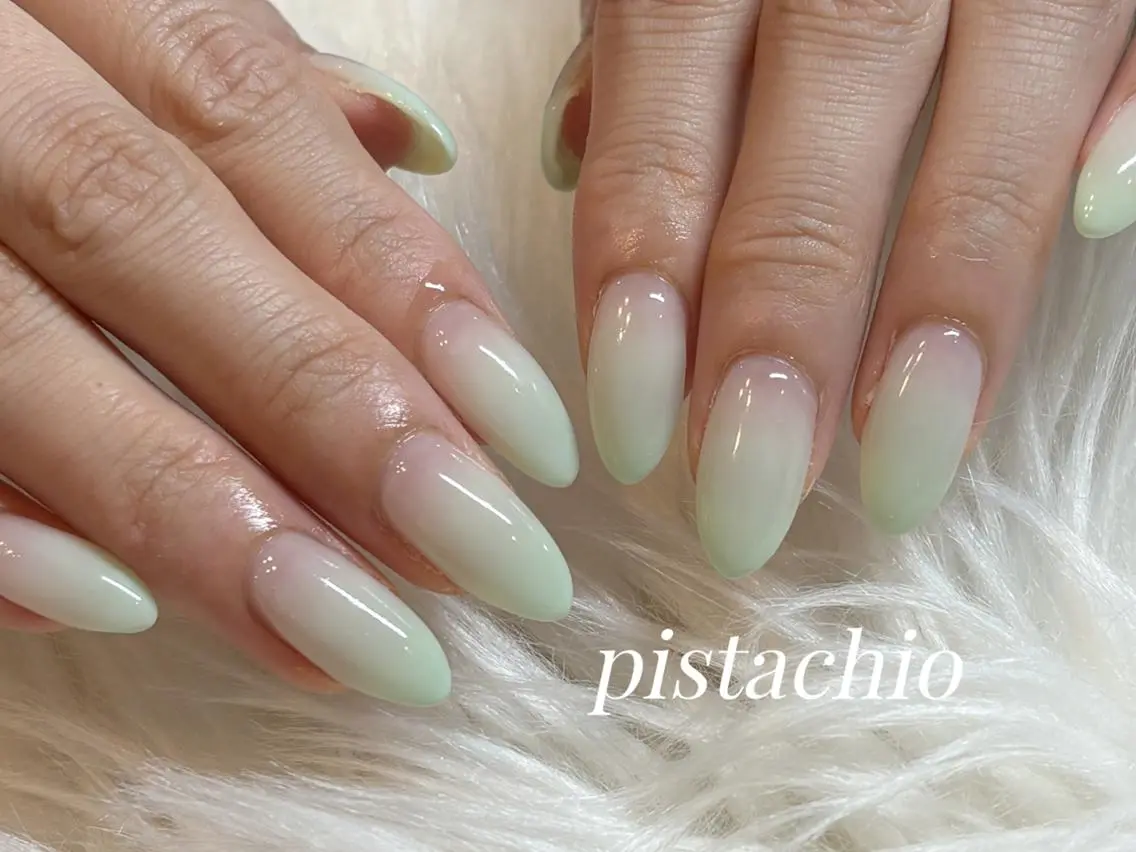 ネイル le'a -レア-のネイルデザイン