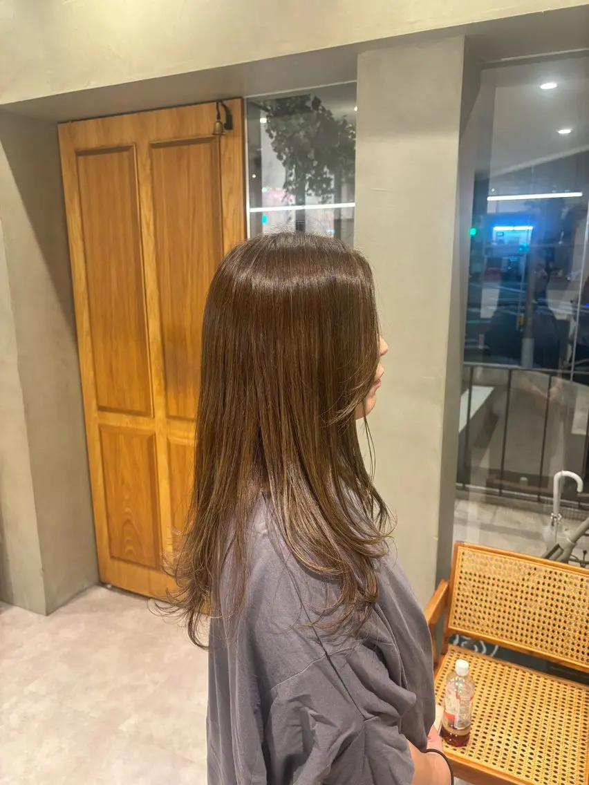ロング レイヤーカット Ships HANAのヘアスタイル