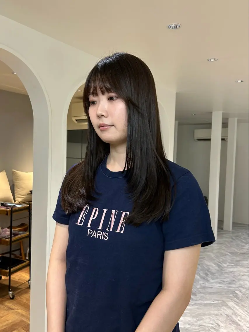 セミロング lomalia moekaのヘアスタイル