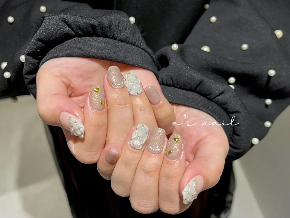 ネイル ハンドネイル ハンドケア e’s nail Lumièreのネイルデザイン