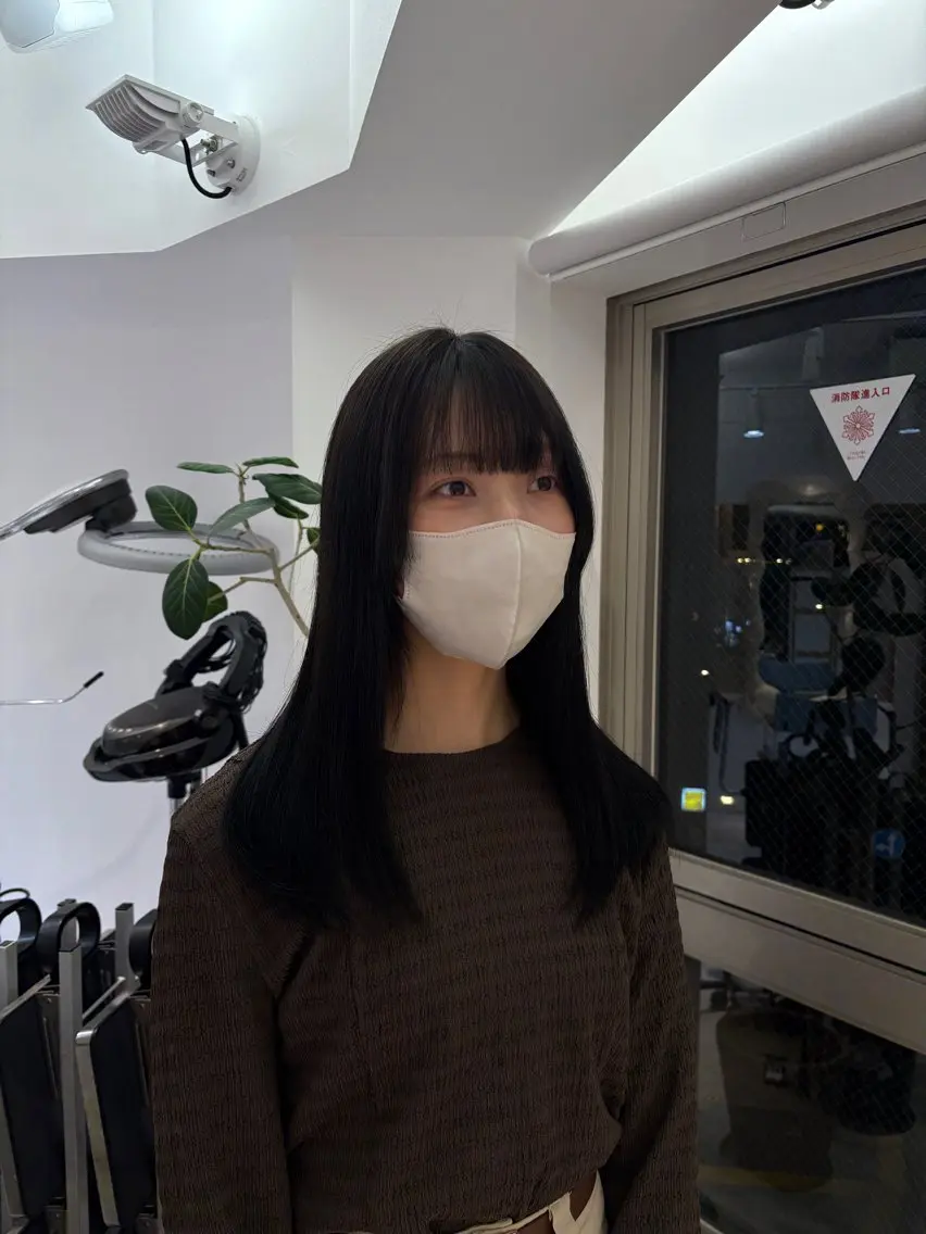 ミディアム カラー 山野 華愛のヘアスタイル
