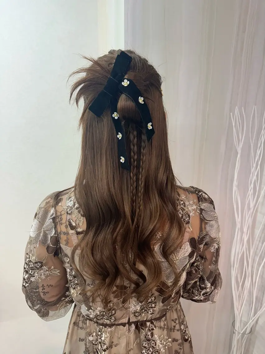 ロング ヘアアレンジ Rio🎀ブリーチ なし透明感♡顔周り♡のヘアスタイル