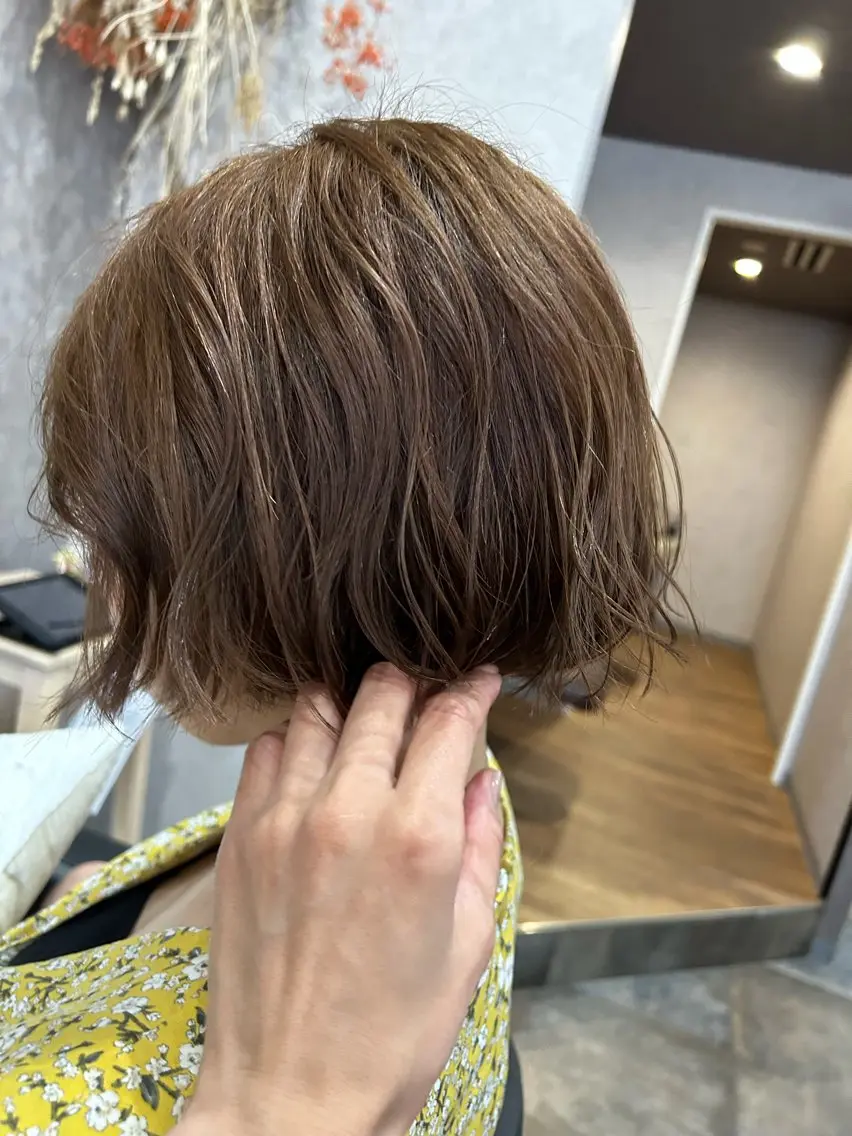 ショート ボブ くせ毛 giniro ホソミのヘアスタイル