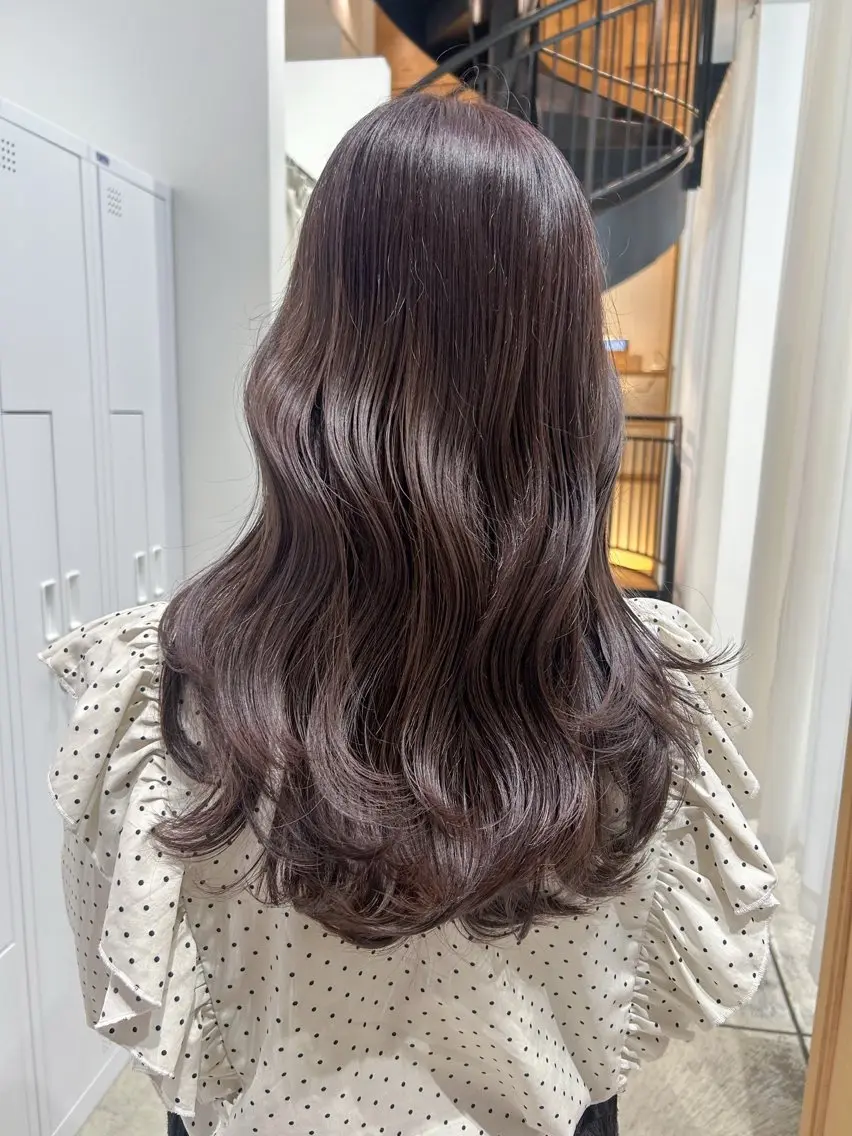 ロング カラー ヘアアレンジ カット ヘアカラー トリートメント yuka .のヘアスタイル