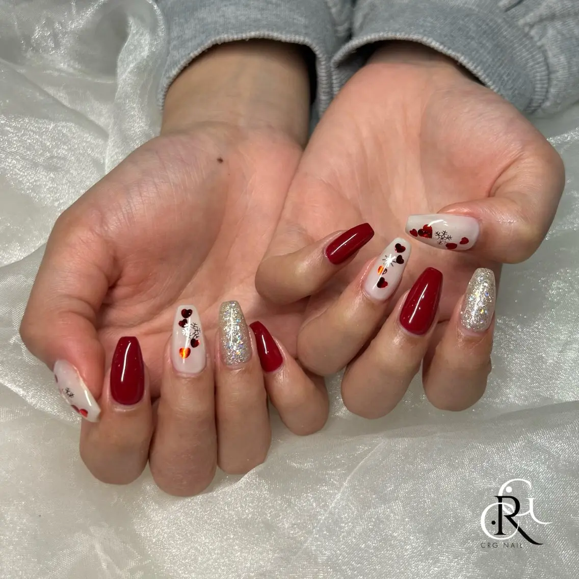 ミディアム ハンドネイル 美フォルムスカルプ✨ RENAのネイルデザイン