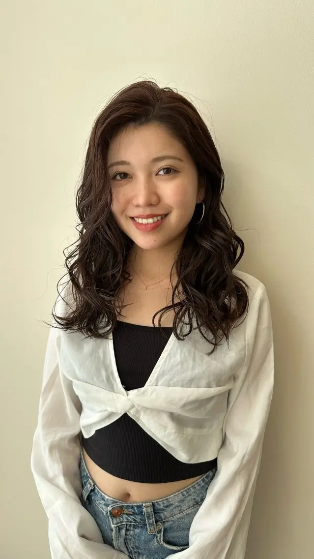 セミロング カラー パーマ セミロングパーマ 艶髪/ブリーチなし Wカラー🌺yuiのヘアスタイル