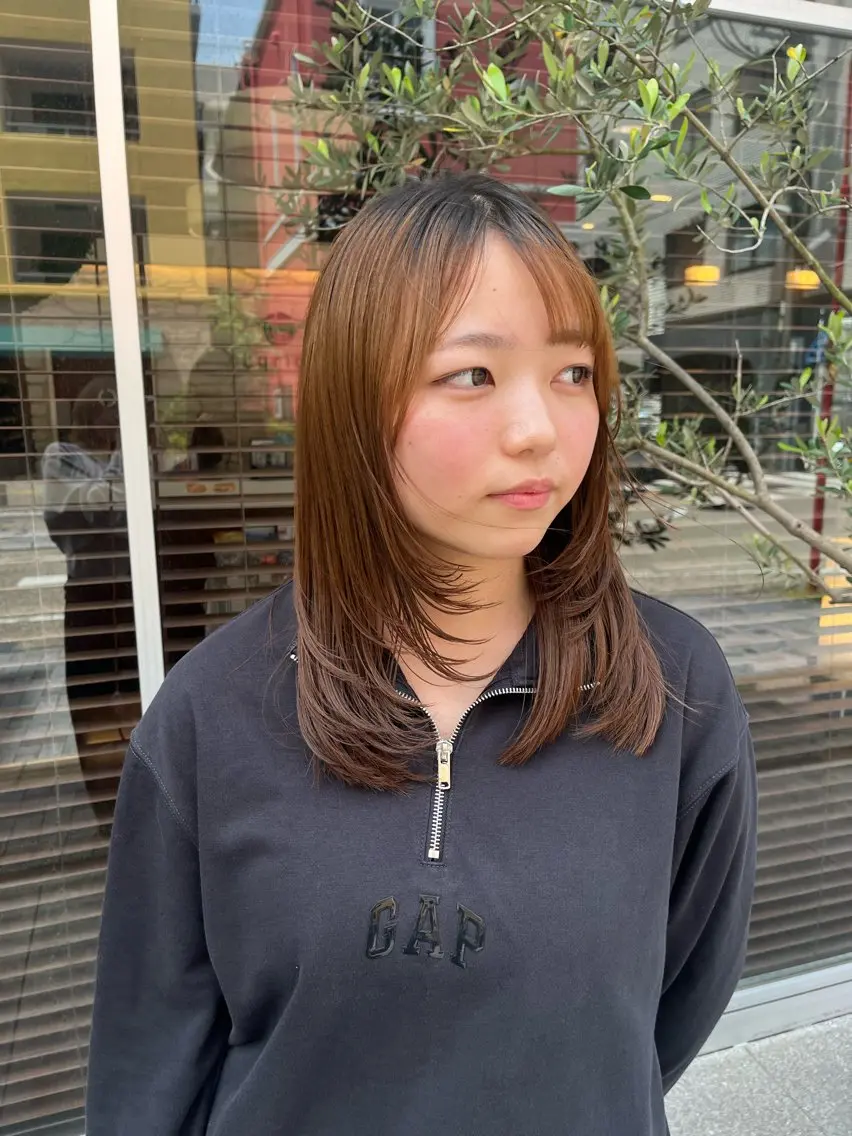 ロング レイヤーカット カット トリートメント 遠藤 巴菜のヘアスタイル