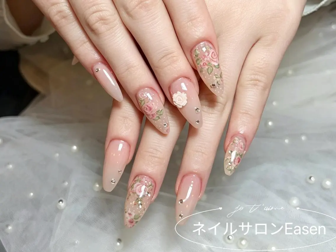 ネイル ネイルサロン Easenのネイルデザイン