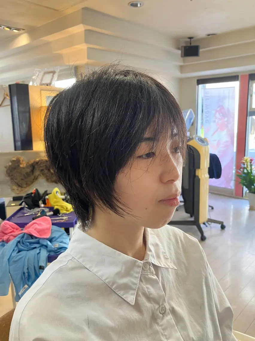 ショート くせ毛 横田 尚登のヘアスタイル