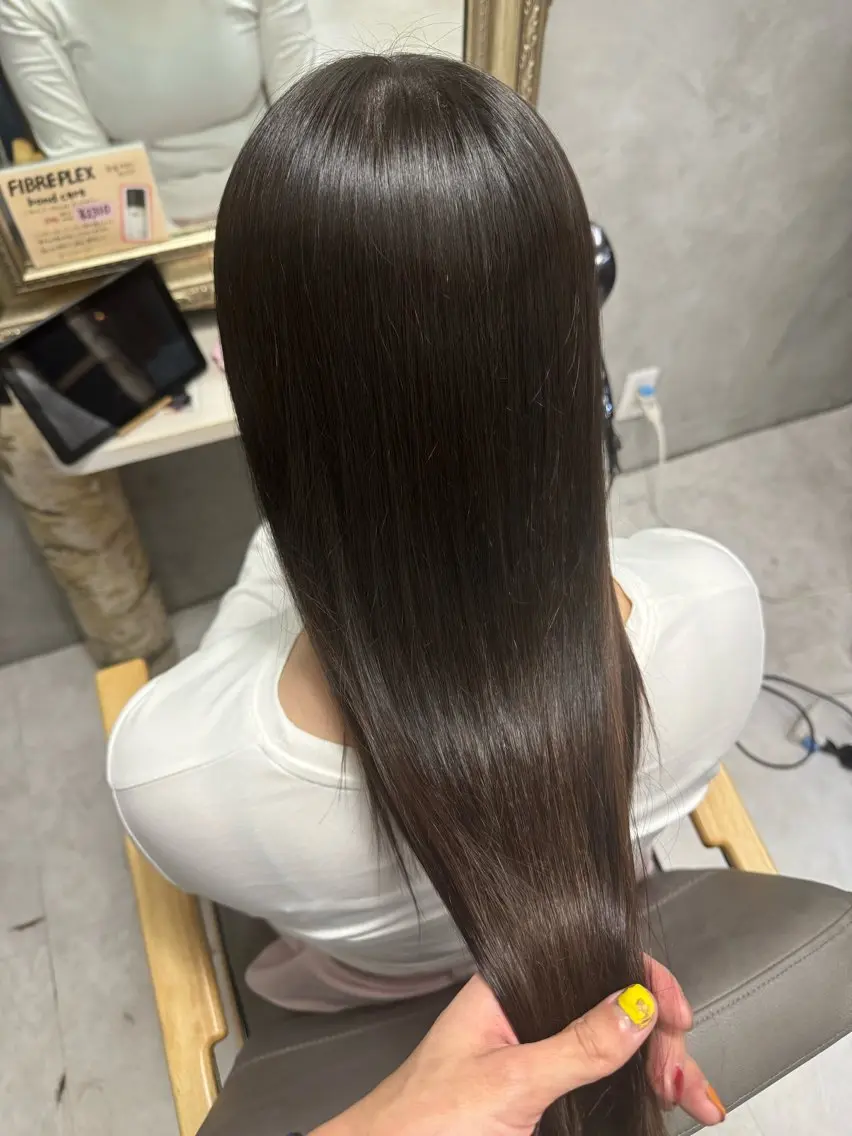 ロング カラー パーマ ブリーチ 伸ばしかけ 縮毛矯正 酸性ストレート ストレートパーマ カット 縮毛矯正 トリートメント 髪質改善特化美容師 酸性ストレート近藤俊のヘアスタイル