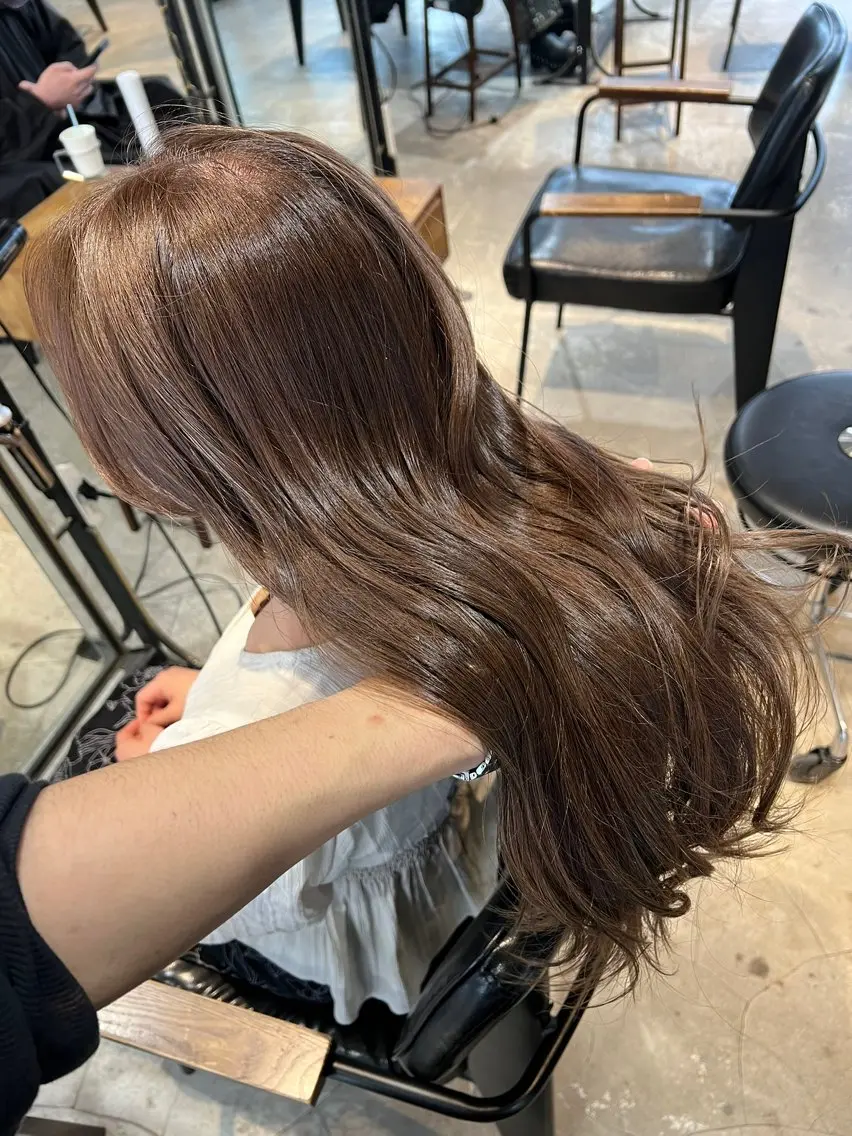 ロング カラー カット ヘアカラー トリートメント 赤みゼロ/透明感 カラー🌿KANTAのヘアスタイル