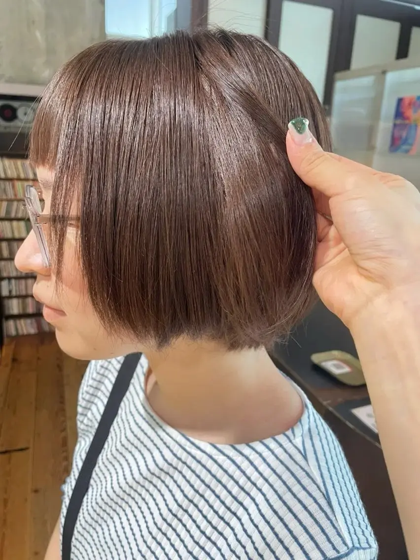 ショート カラー ベージュカラー ブリーチ ブラウンカラー ブラウンベージュ ブリーチなしカラー カット ヘアカラー トリートメント 🪿透明感/艶カラー ﾜﾀﾅﾍﾞｱｵｲのヘアスタイル