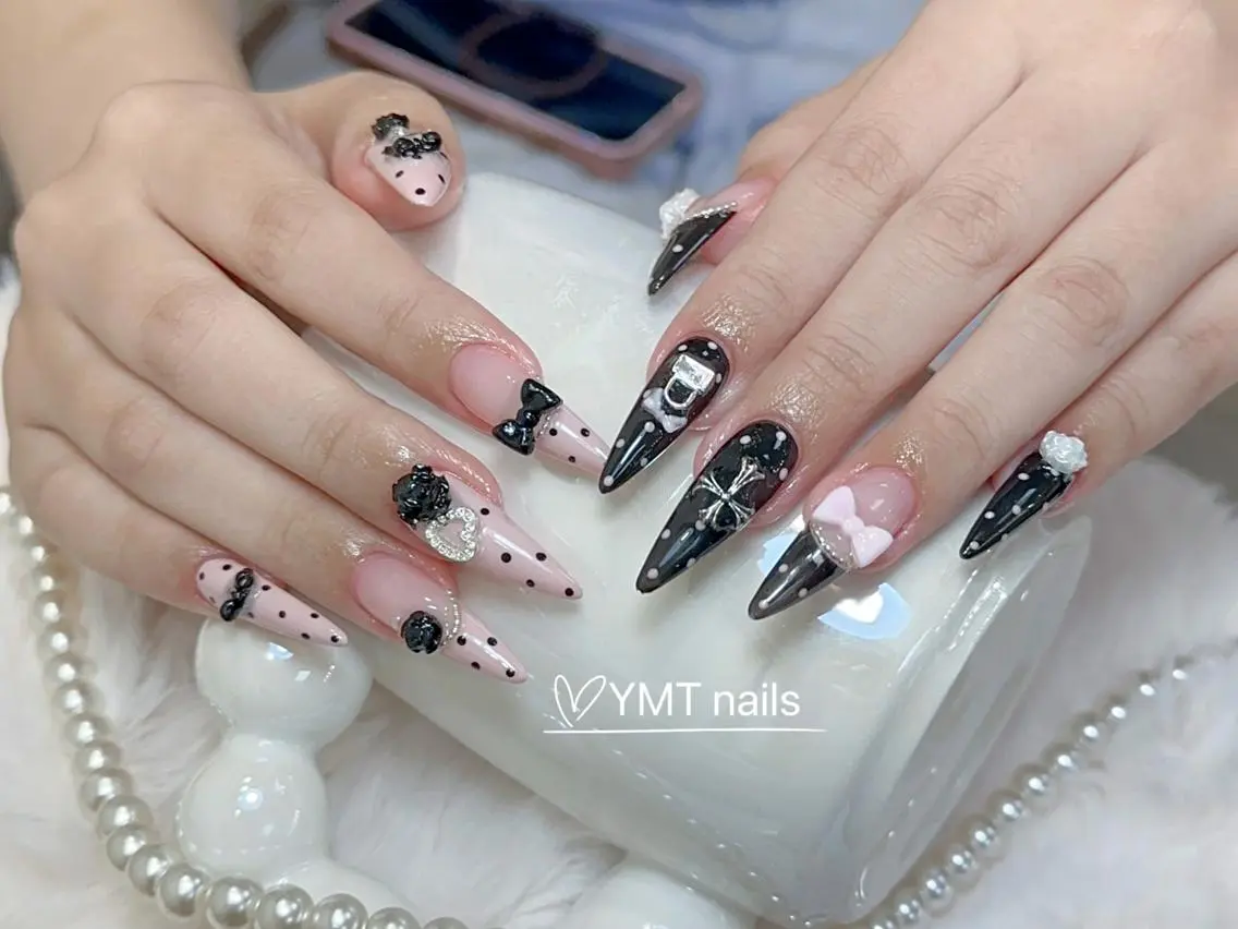 ネイル ハンドネイル mochi nailsのネイルデザイン