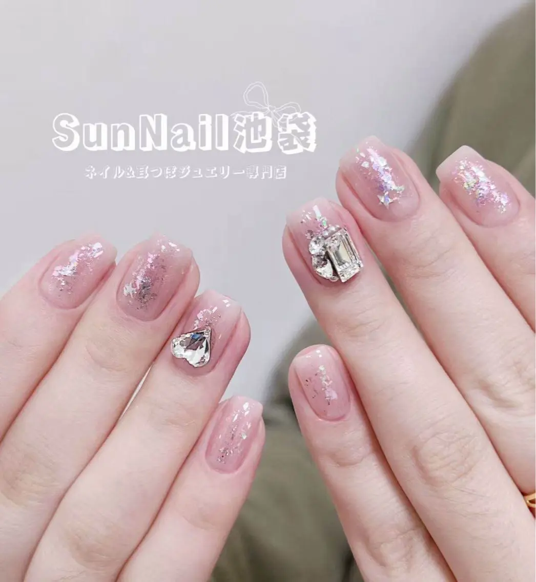 ネイル チークネイル 長さ出し フラワーネイル フレンチネイル ガーリー sun nail池袋 モデル募集のネイルデザイン