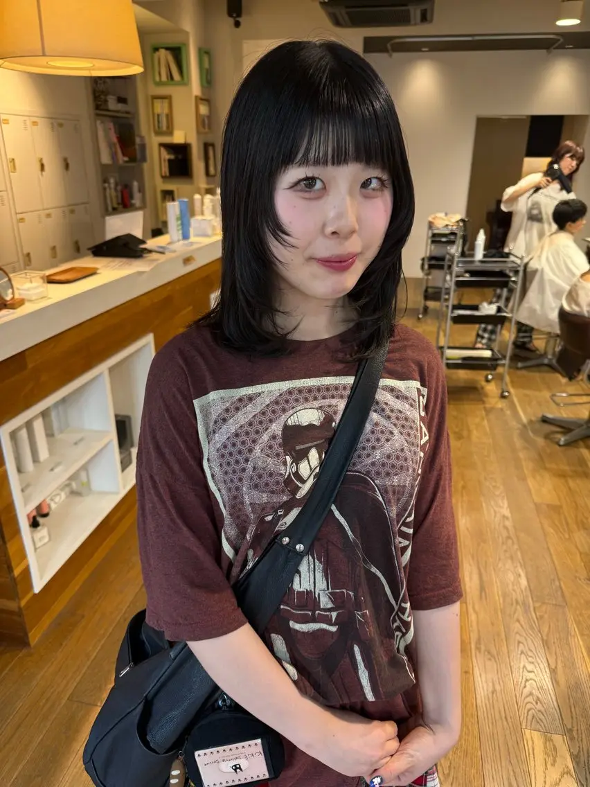 セミロング レイヤーカット カット ヘアカラー トリートメント 松本  夏海のヘアスタイル