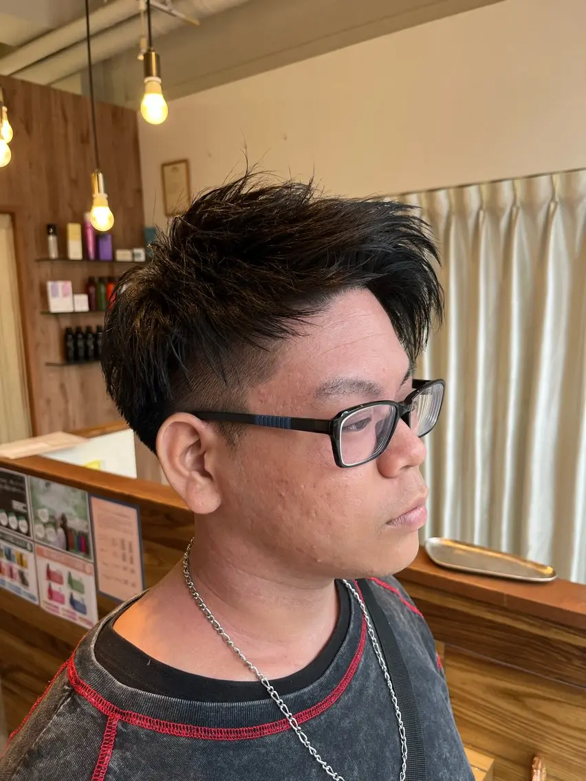 ショート メンズ 仲谷 直のヘアスタイル