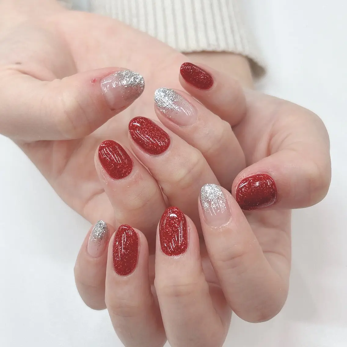 ネイル ラメ(グリッター) 冬ネイル クリスマス MAXKELLY TSUGUMIのネイルデザイン