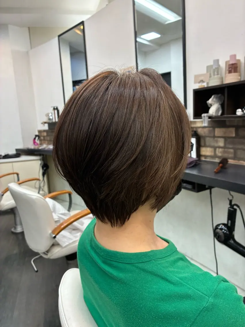 ショート ショートヘア カット 平岡 万依のヘアスタイル
