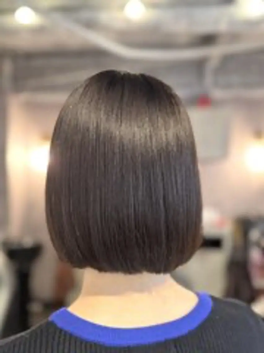 ショート カラー 💜eluあやね💜 🫧カラー・縮毛矯正のヘアスタイル