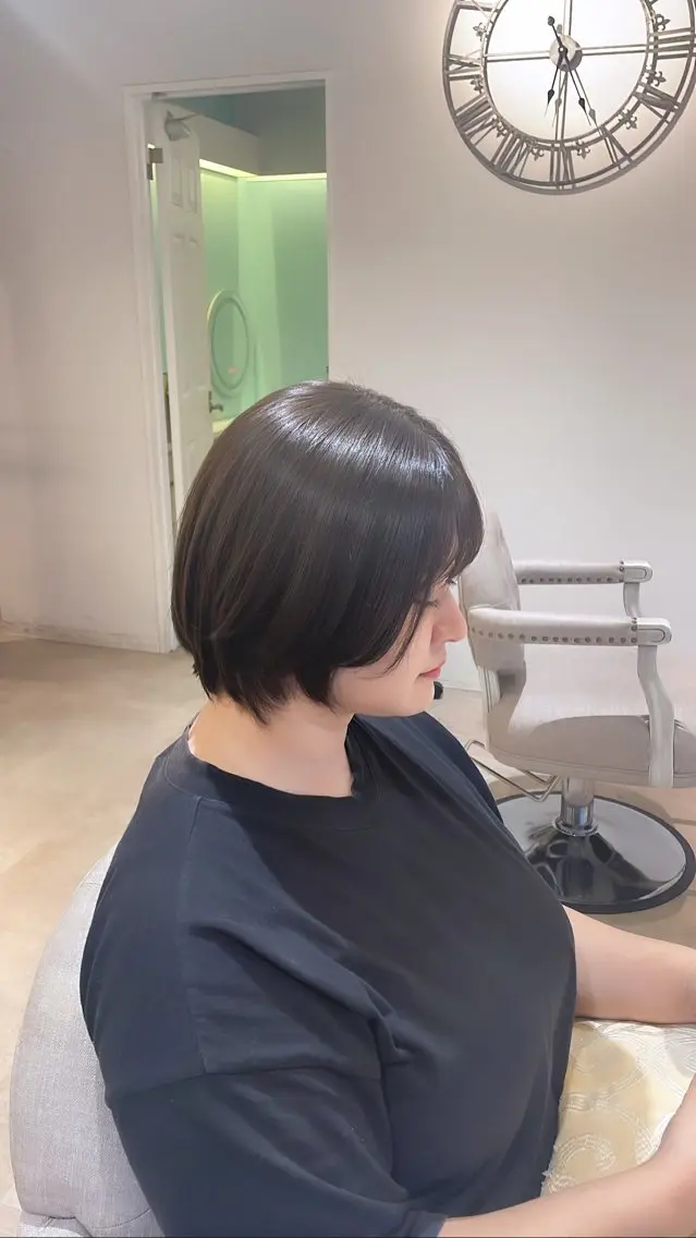 ショート カラー ベージュカラー ブリーチ 透明感カラー イルミナカラー ブリーチなしカラー CreBiA🎀 ayaのマツエク・マツパデザイン