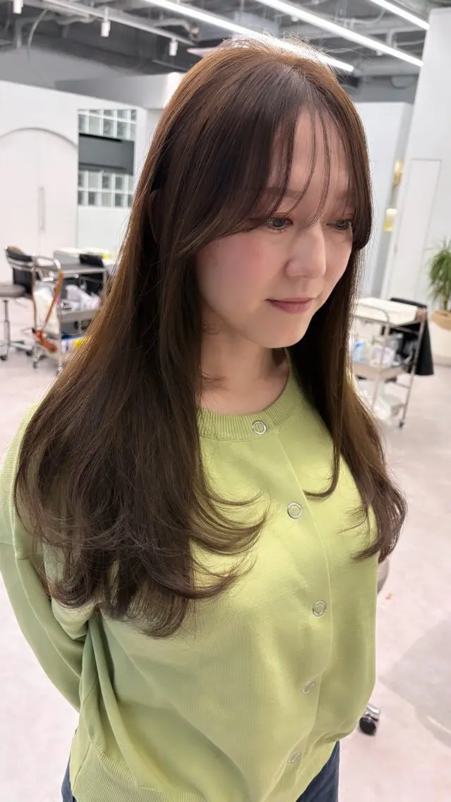 ロング レイヤーカット 似合わせカット 小顔カット カット ヘアカラー トリートメント 堀 春菜のヘアスタイル