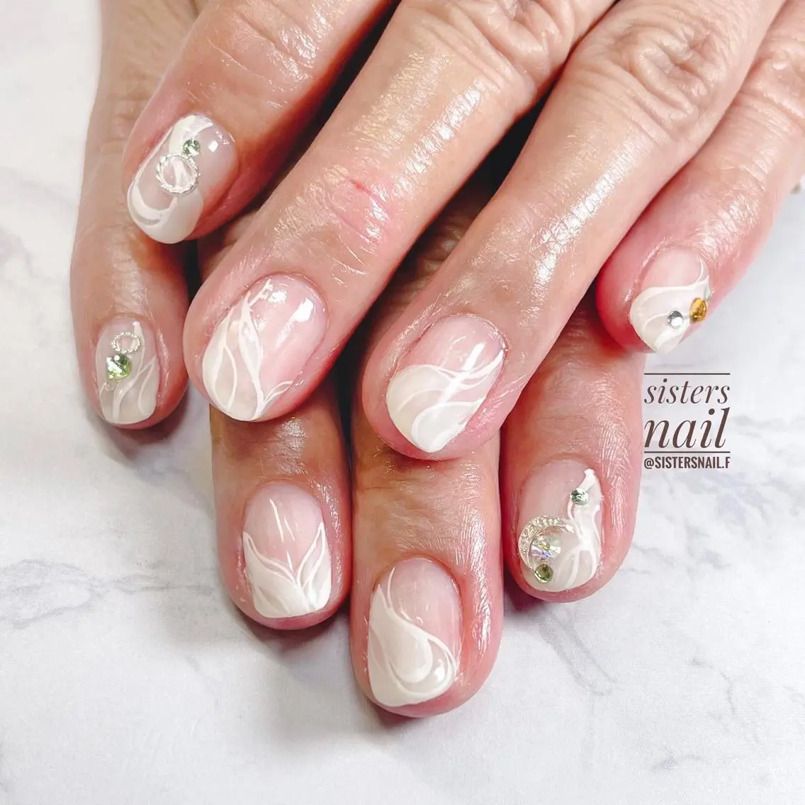 ネイル アートネイル フレンチネイル マットネイル ニュアンスネイル 夏ネイル sisters nail.fのネイルデザイン