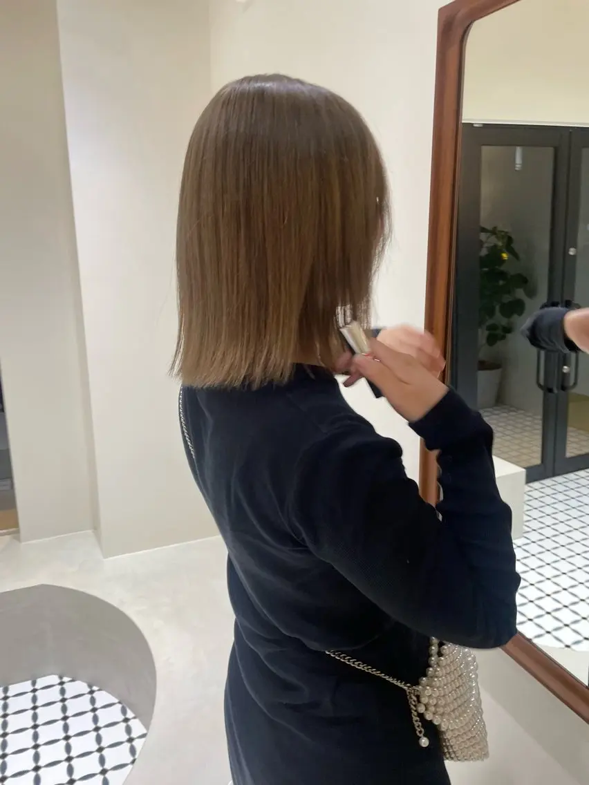 ミディアム カラー カット トリートメント DEEokazaki hina.Oのヘアスタイル