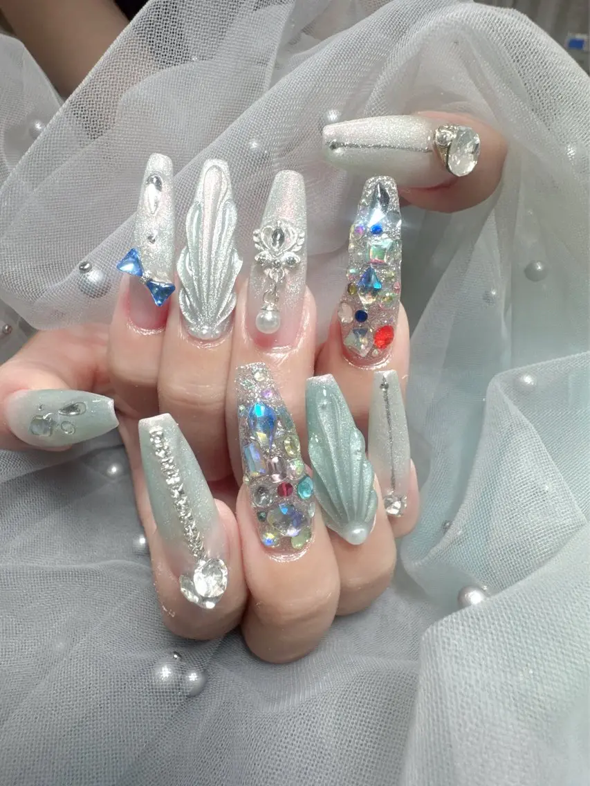 ネイル ハンドネイル EN salon💅 🦋もり💕のネイルデザイン